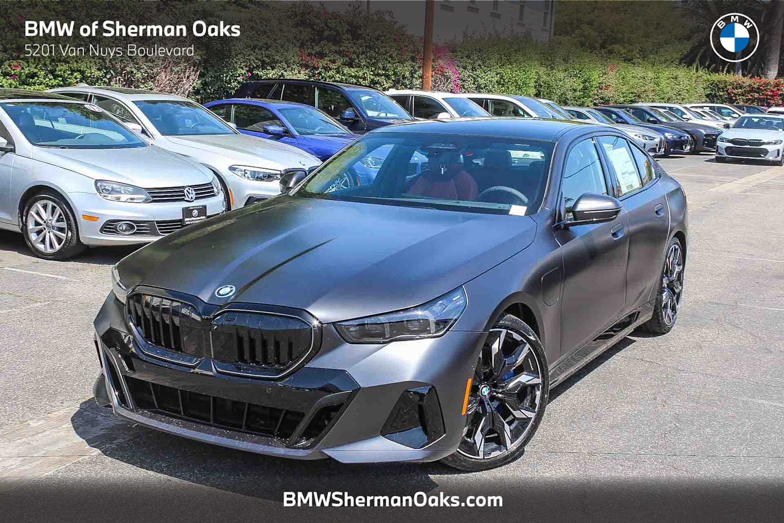2027 BMW 5 Series 550e xDrive Sedan's photo