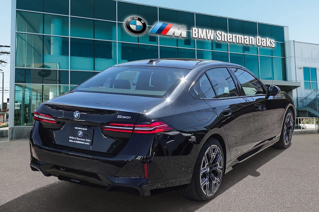 New 2026 BMW 530i Sedan