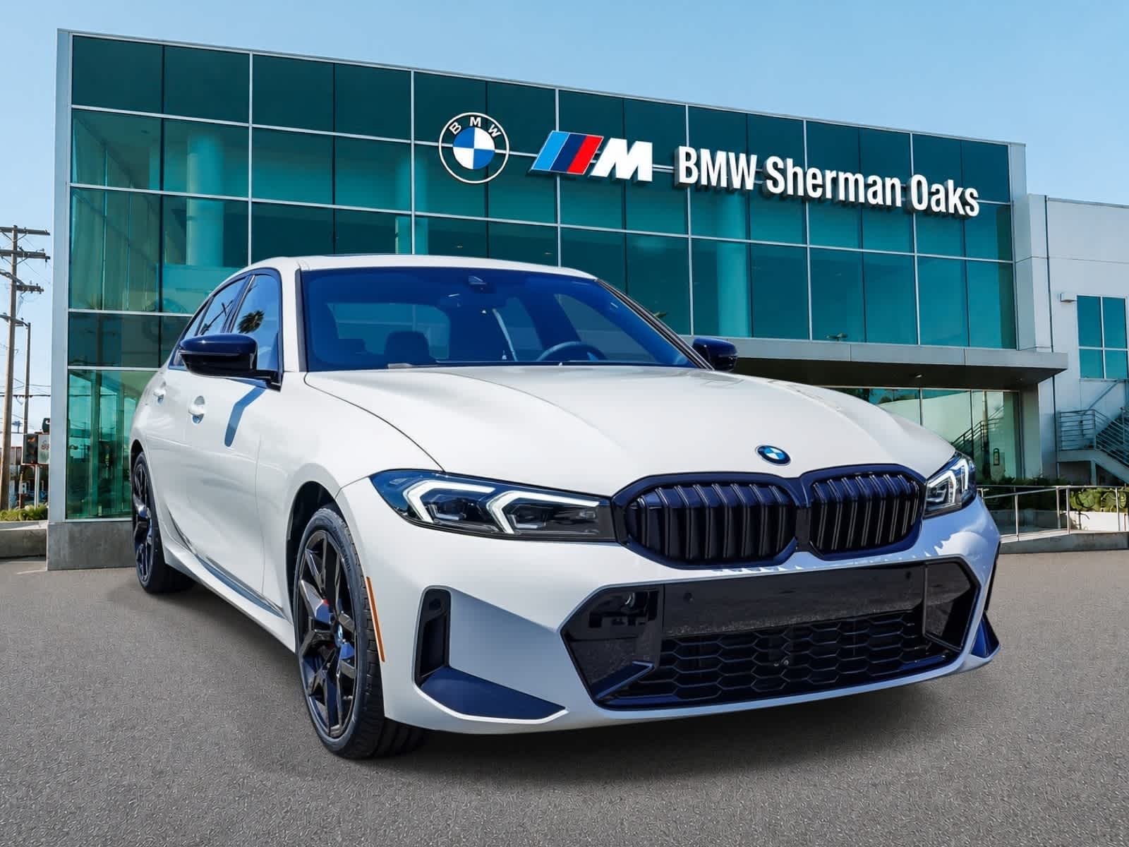 Thumbnail: 2026 BMW 3 Series - 3