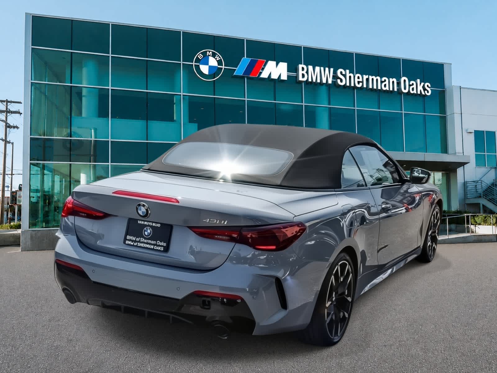 Thumbnail: 2026 BMW 4 Series - 4