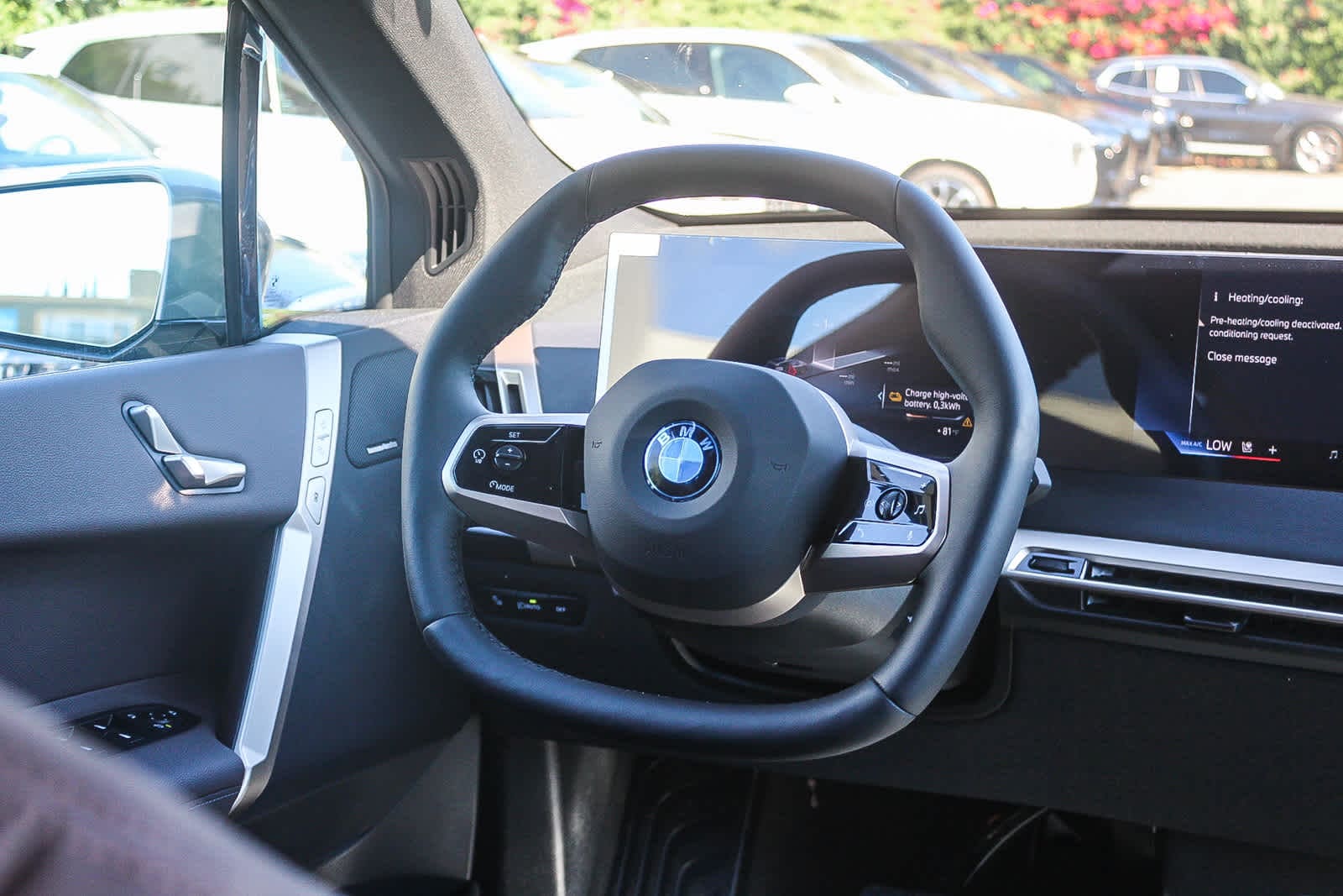 Thumbnail: 2026 BMW iX - 15