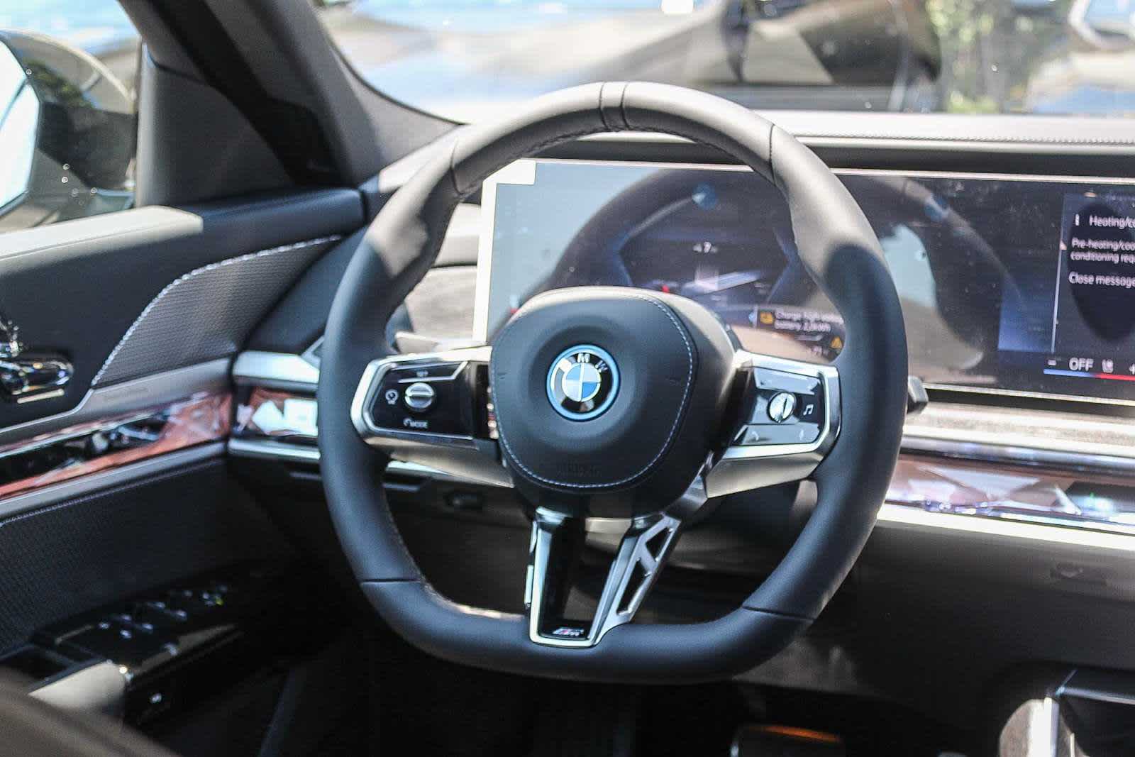 Thumbnail: 2025 BMW i7 - 15