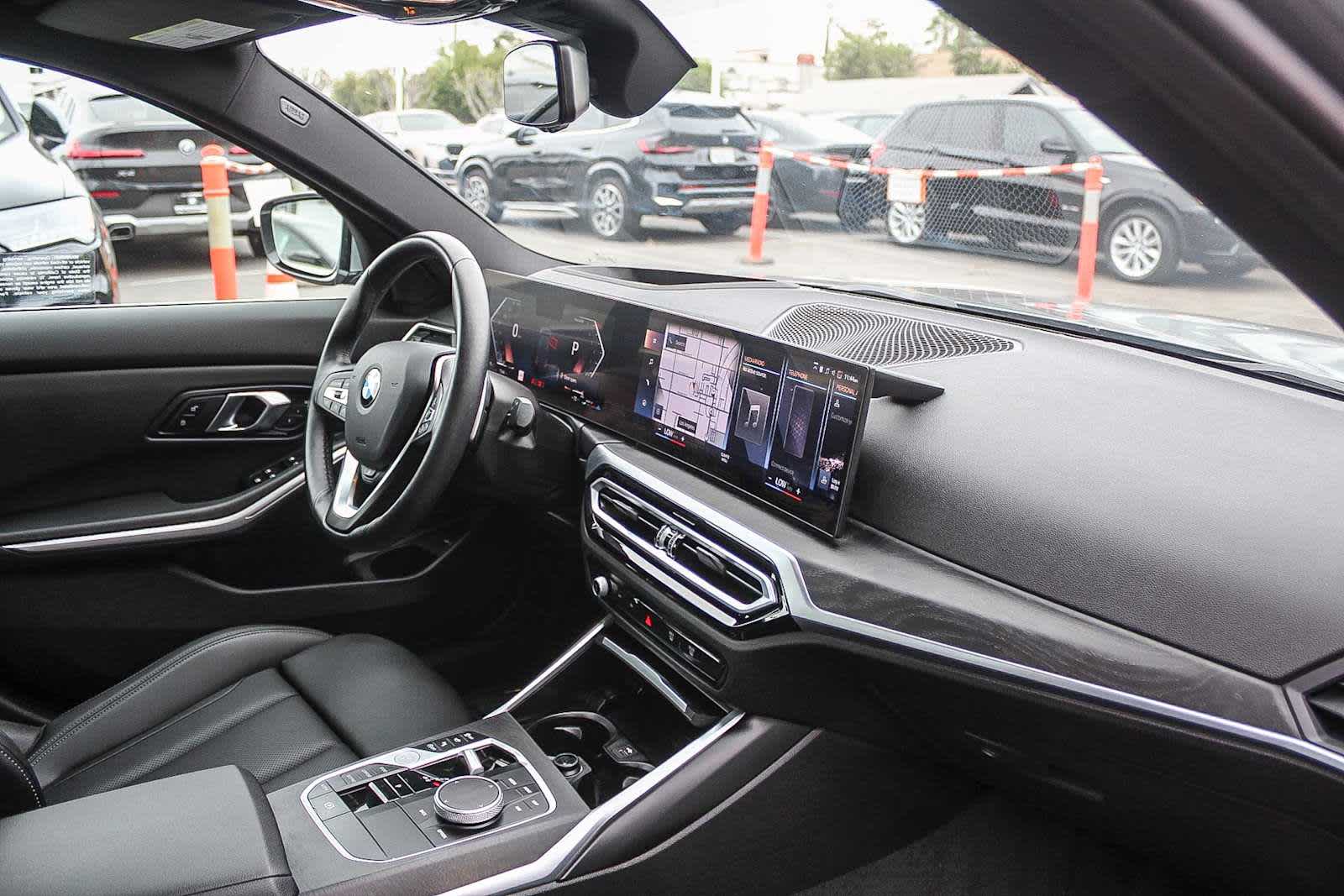 Thumbnail: 2024 BMW 3 Series - 16
