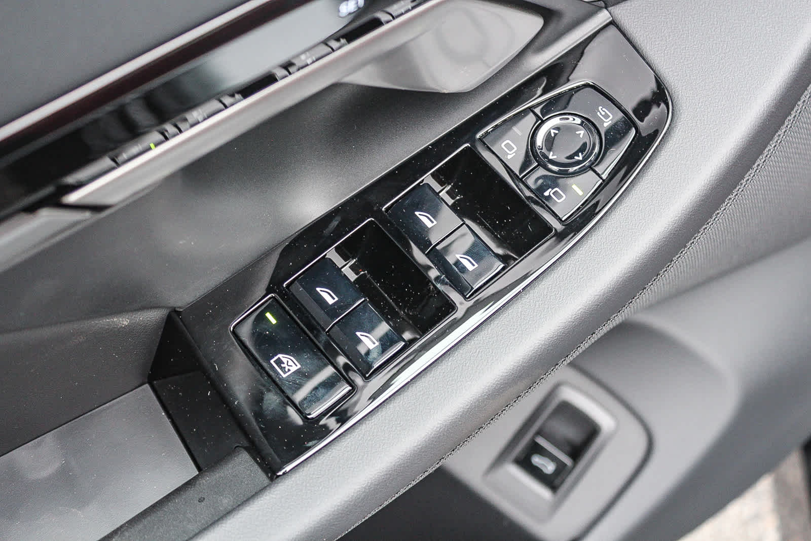 Thumbnail: 2026 BMW 5 Series - 20