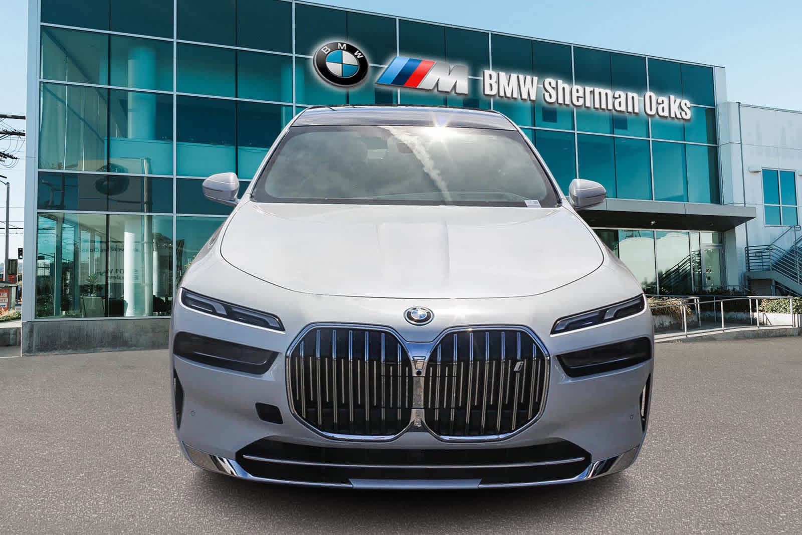 Thumbnail: 2026 BMW i7 - 2