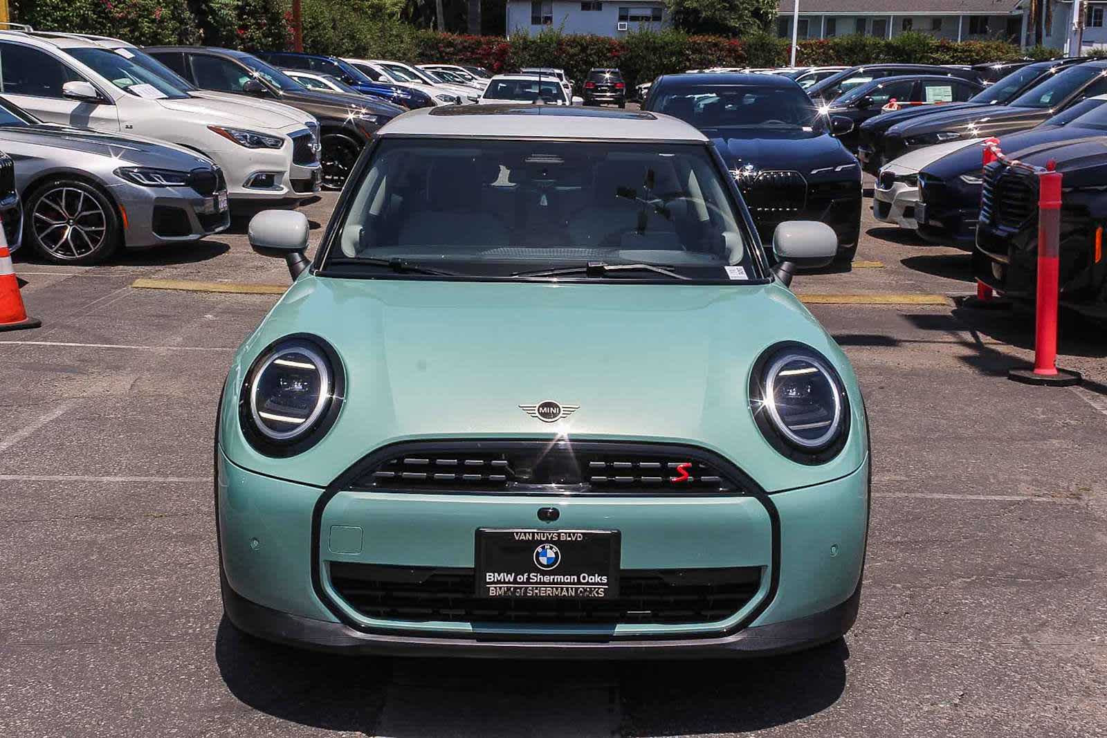 Thumbnail: 2025 MINI Cooper Hardtop - 2