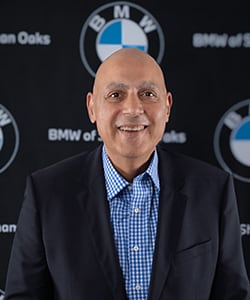 Staff member Gus Zantout from ID_22e29223e373