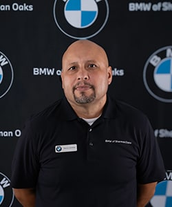 Staff member Manny Santana from ID_22e29223e373