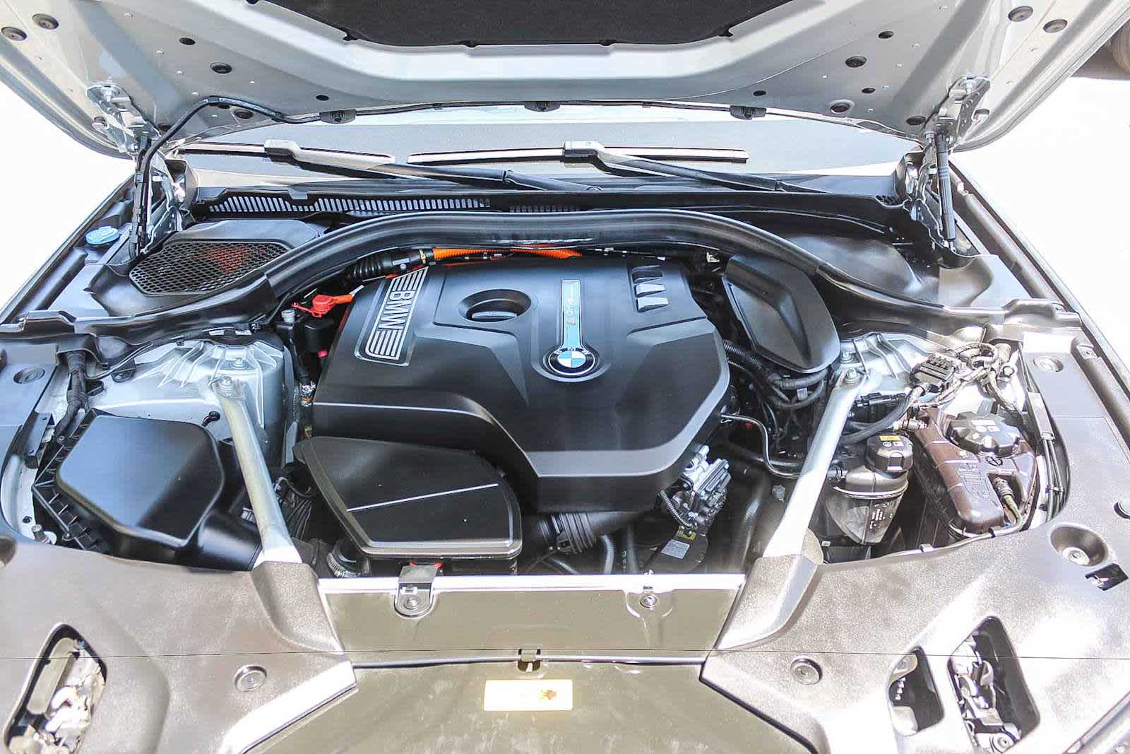 2019 BMW 5 Series 530e - Photo 26