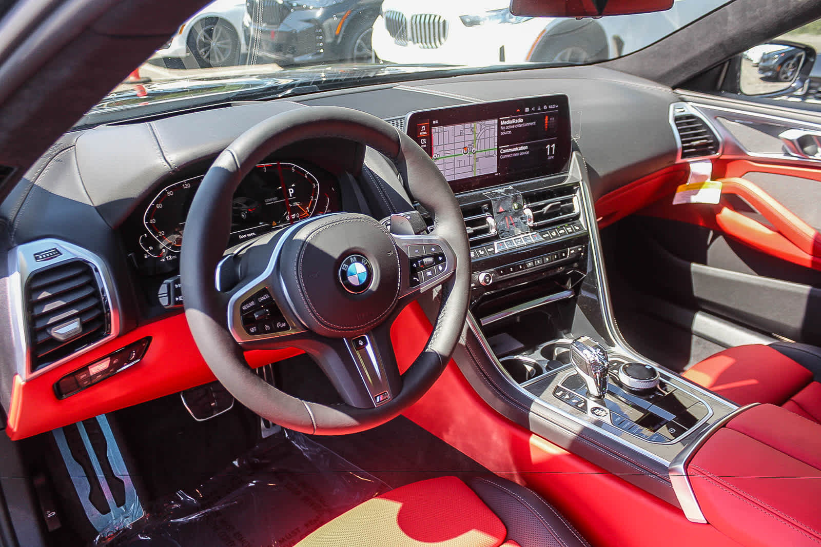 Thumbnail: 2026 BMW 8 Series - 15