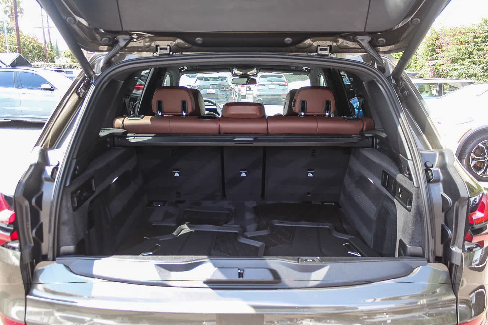 Thumbnail: 2026 BMW X5 - 25