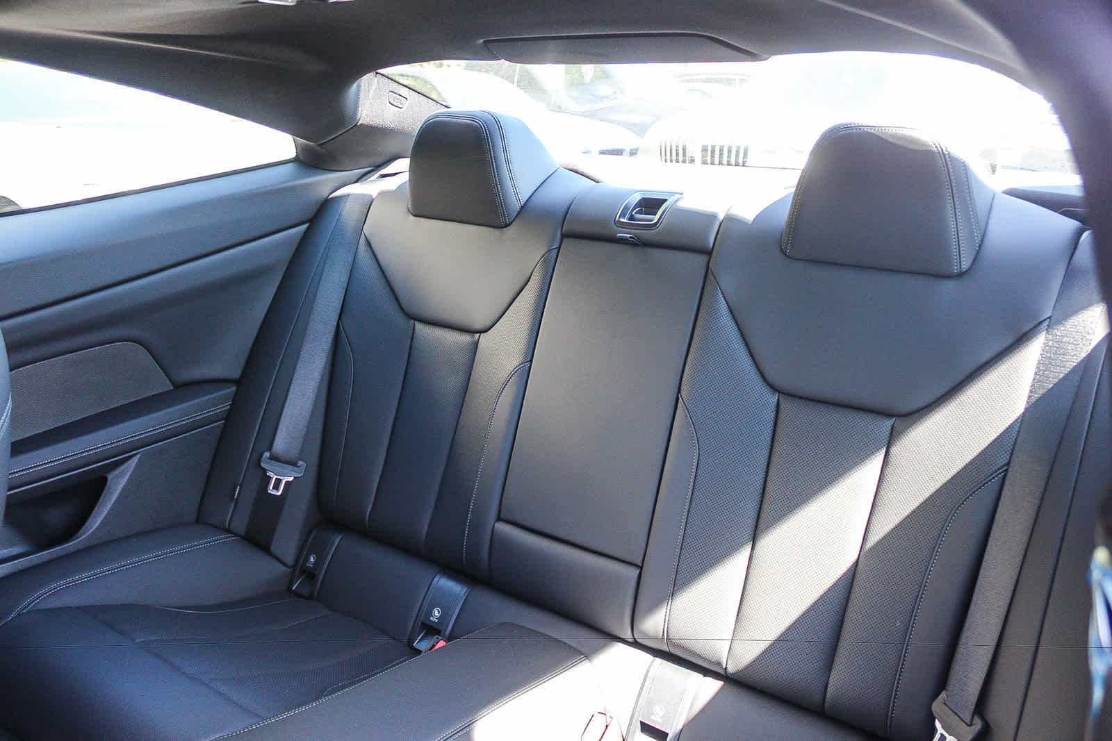 Thumbnail: 2027 BMW 4 Series - 16