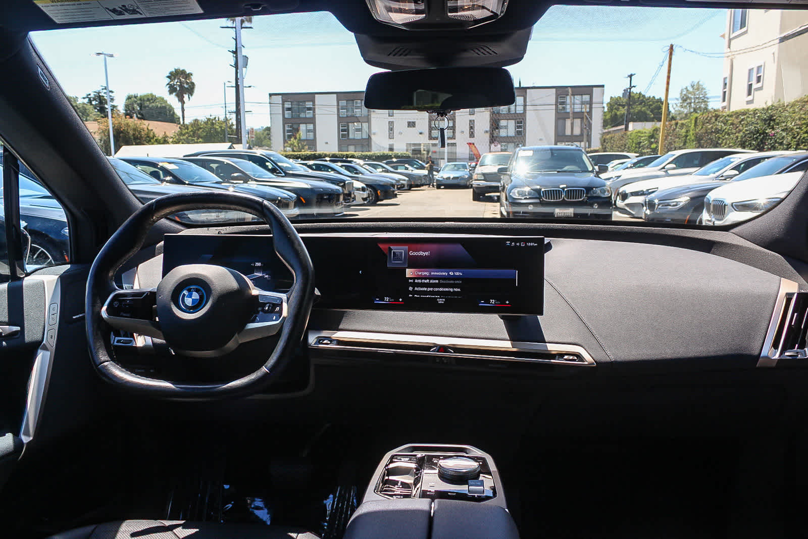 Thumbnail: 2023 BMW iX - 12