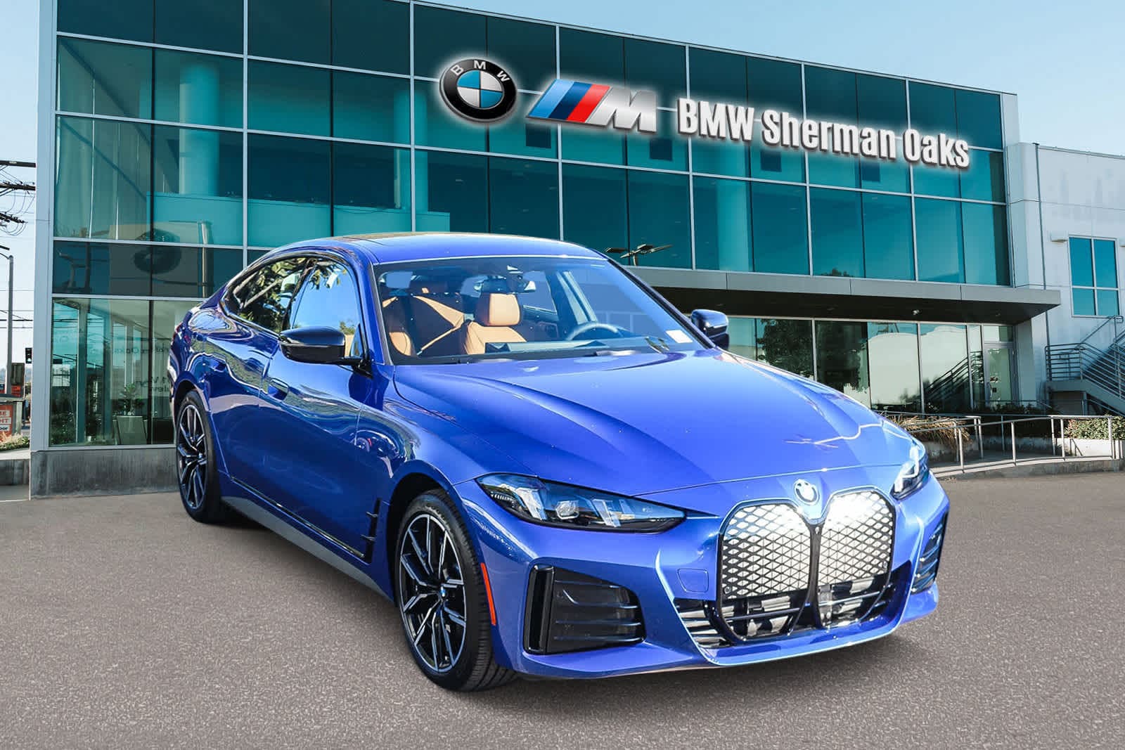 Thumbnail: 2026 BMW i4 - 3