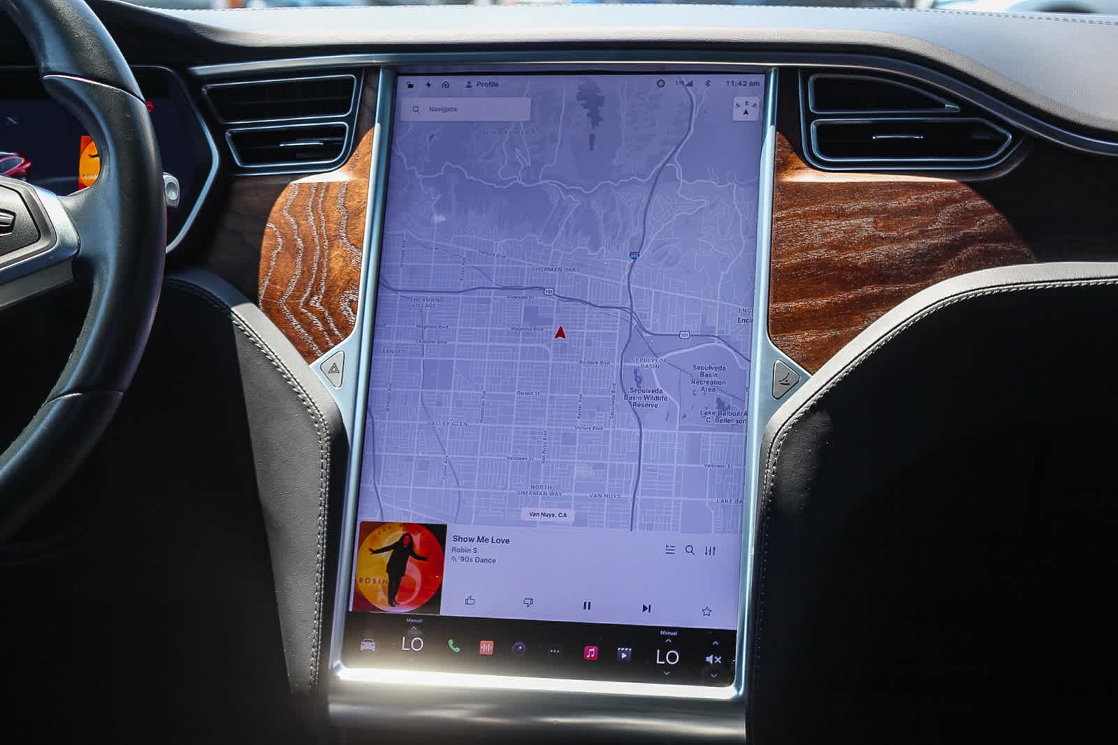 Thumbnail: 2017 Tesla Model X - 14
