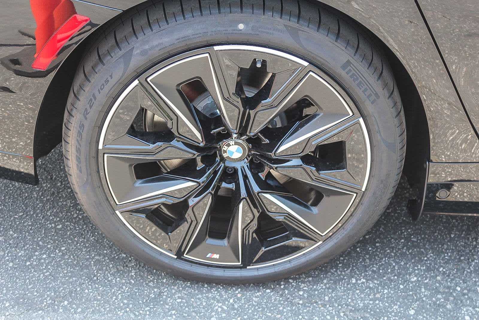 Thumbnail: 2025 BMW i7 - 8