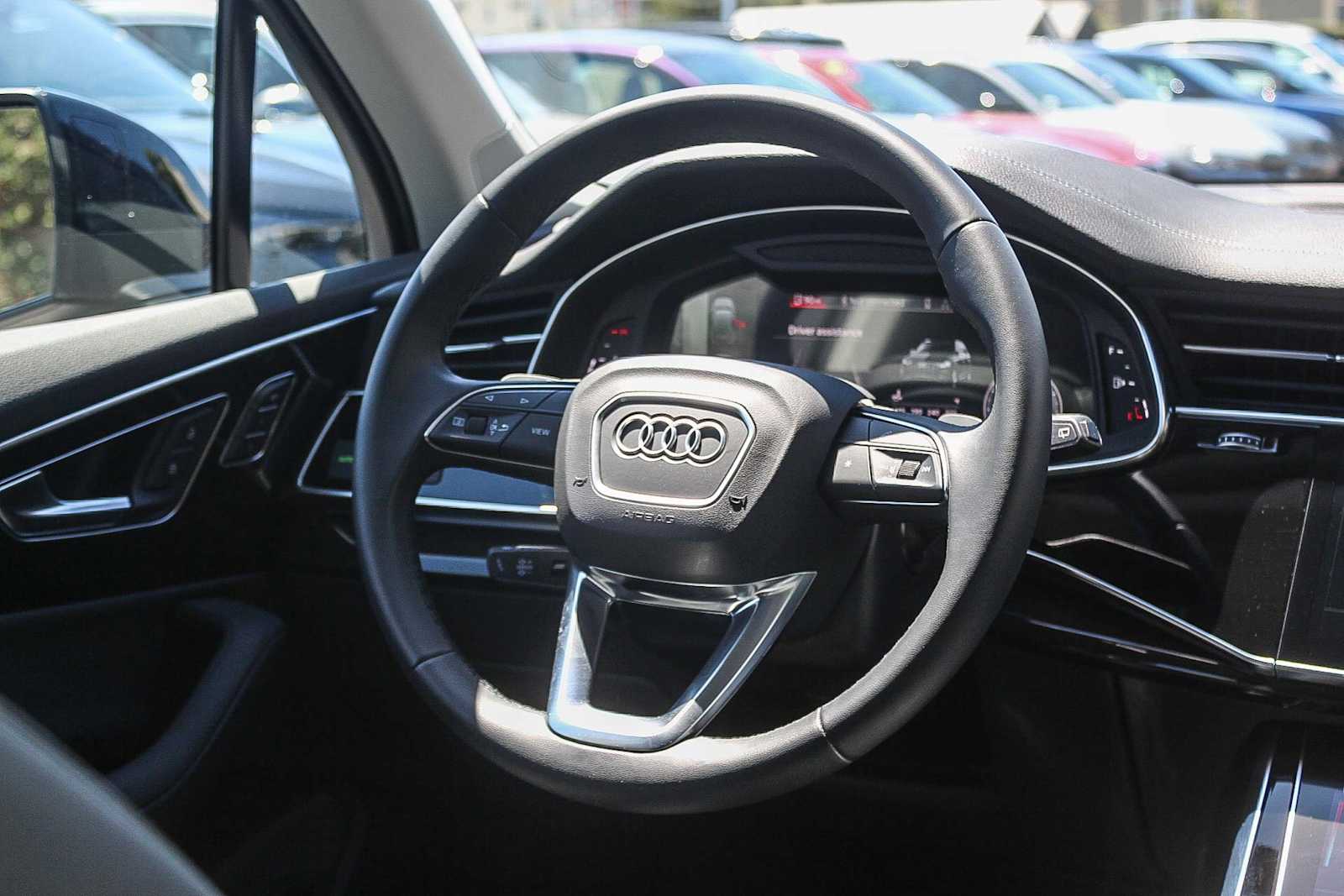 Thumbnail: 2023 Audi Q7 - 15