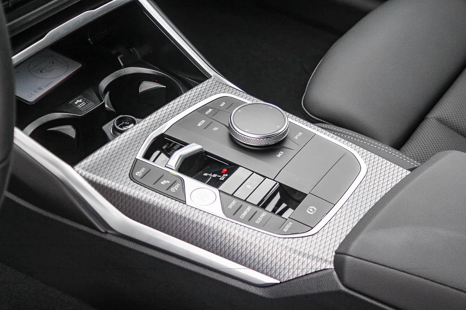 Thumbnail: 2026 BMW 3 Series - 18