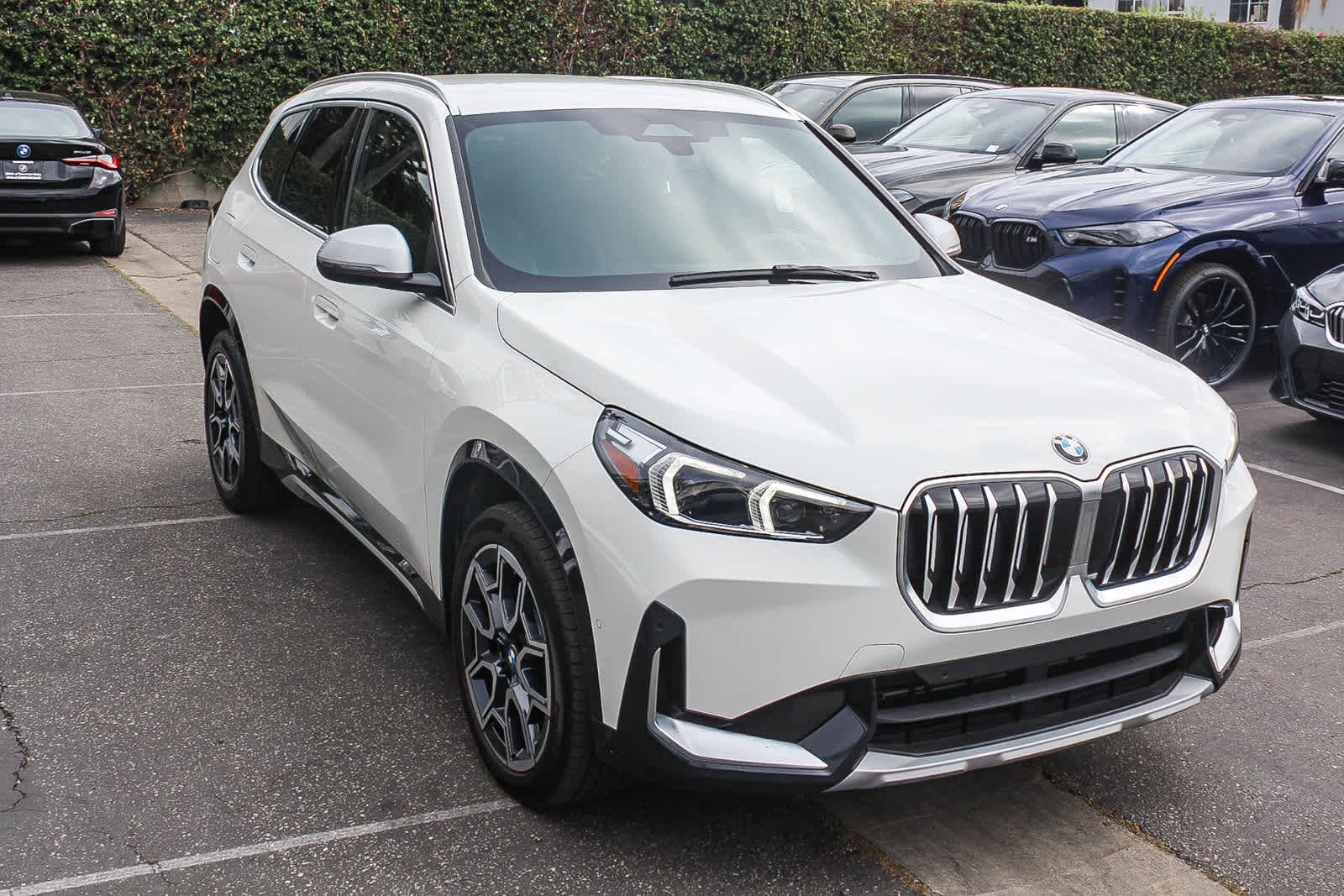 2023 BMW X1 xDrive28i photo 4