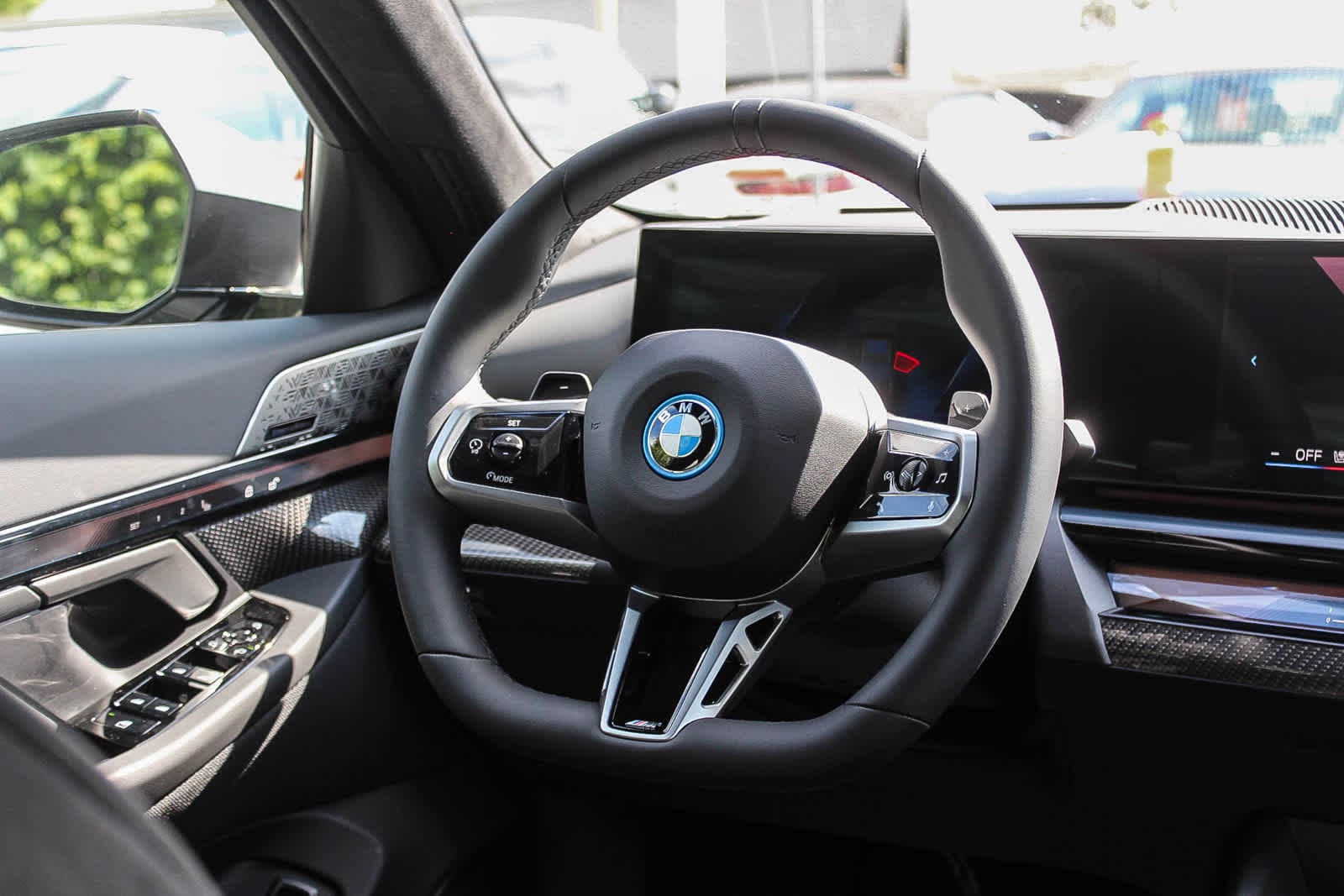 Thumbnail: 2026 BMW 5 Series - 15