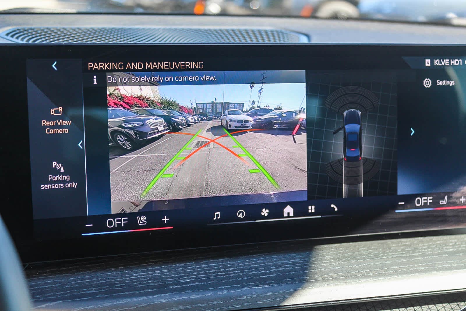 Thumbnail: 2025 BMW 3 Series - 23