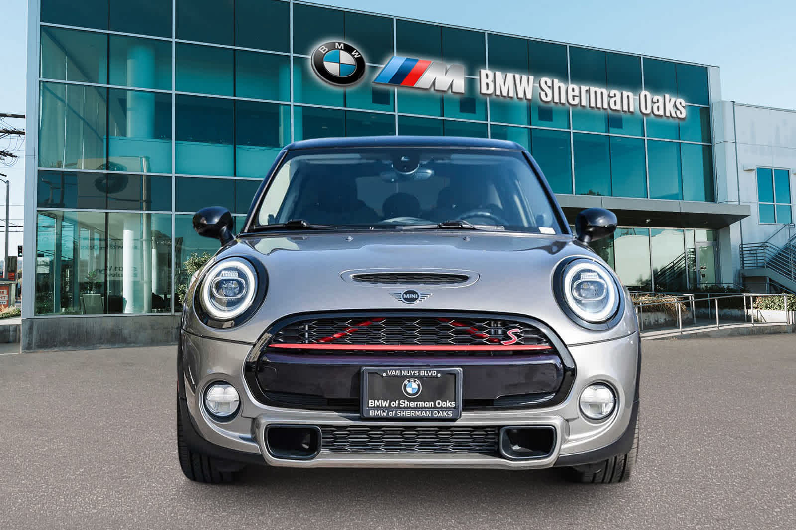 Used 2019 MINI Hardtop 4 Door S with VIN WMWXU3C58K2F51960 for sale in Sherman Oaks, CA