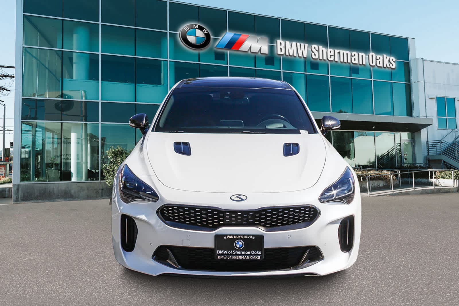Thumbnail: 2019 Kia Stinger - 2