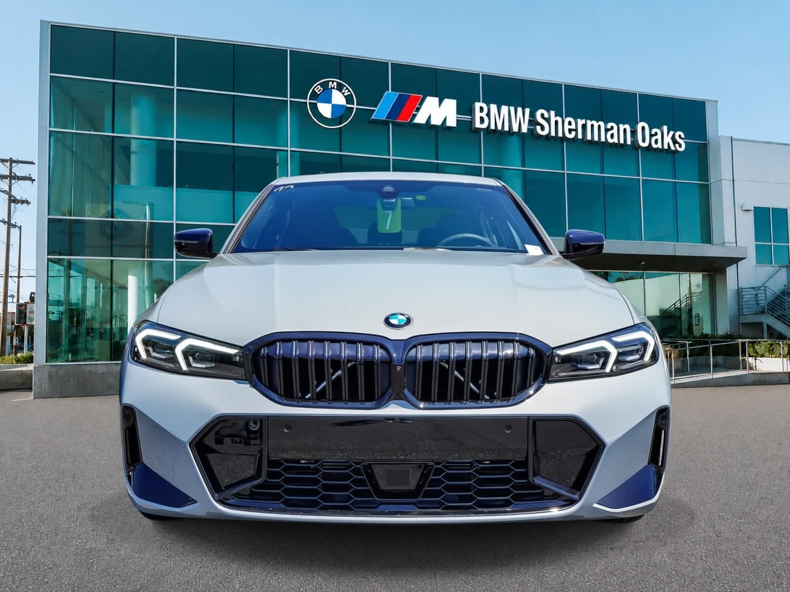 Thumbnail: 2026 BMW 3 Series - 2