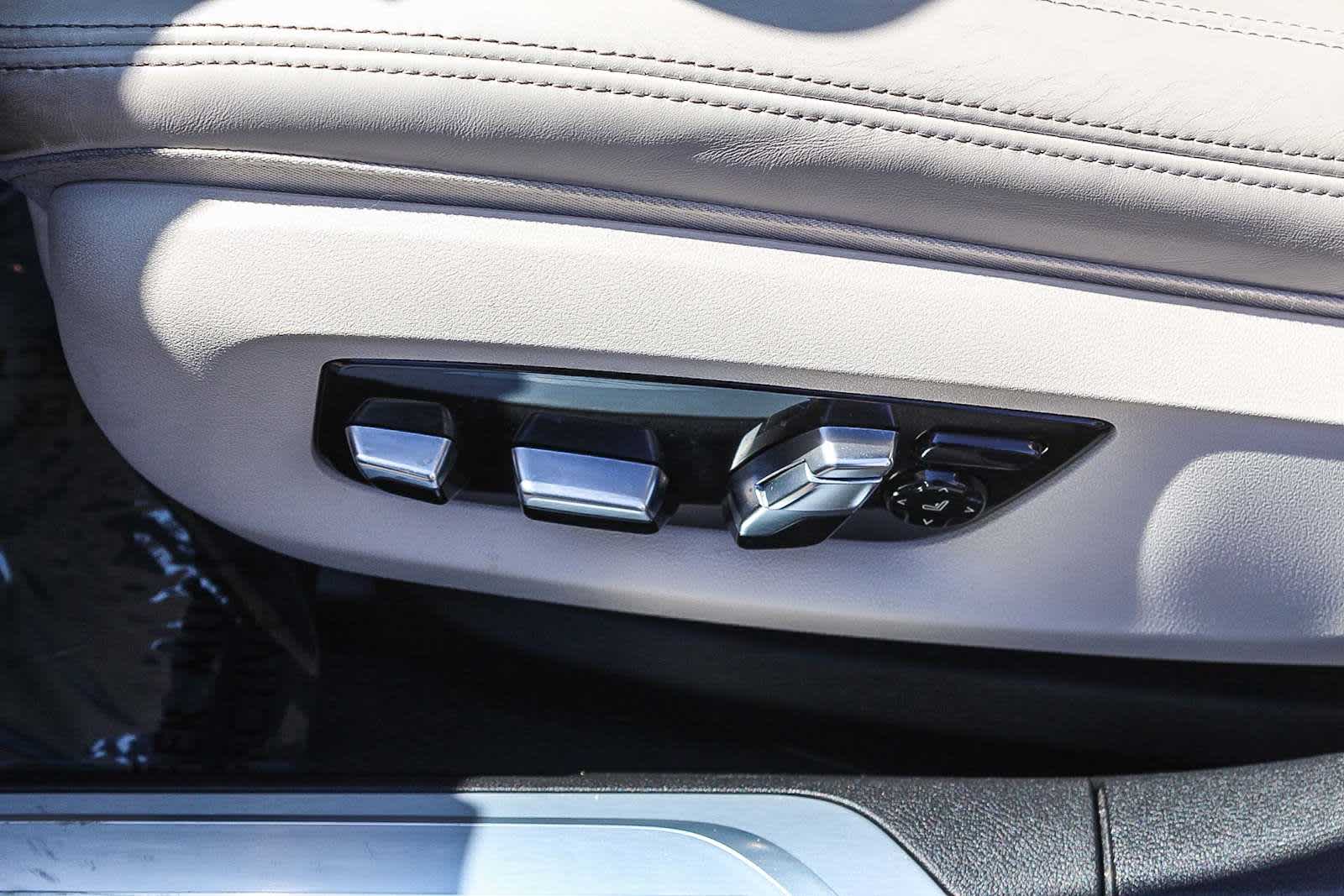 Thumbnail: 2022 BMW 7 Series - 21