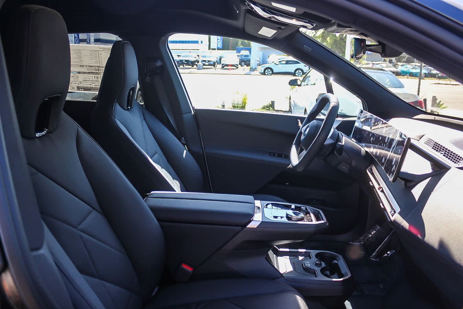 Thumbnail: 2026 BMW iX - 16