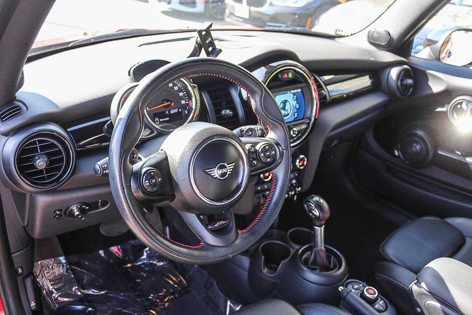 Thumbnail: 2019 MINI Cooper Convertible - 15