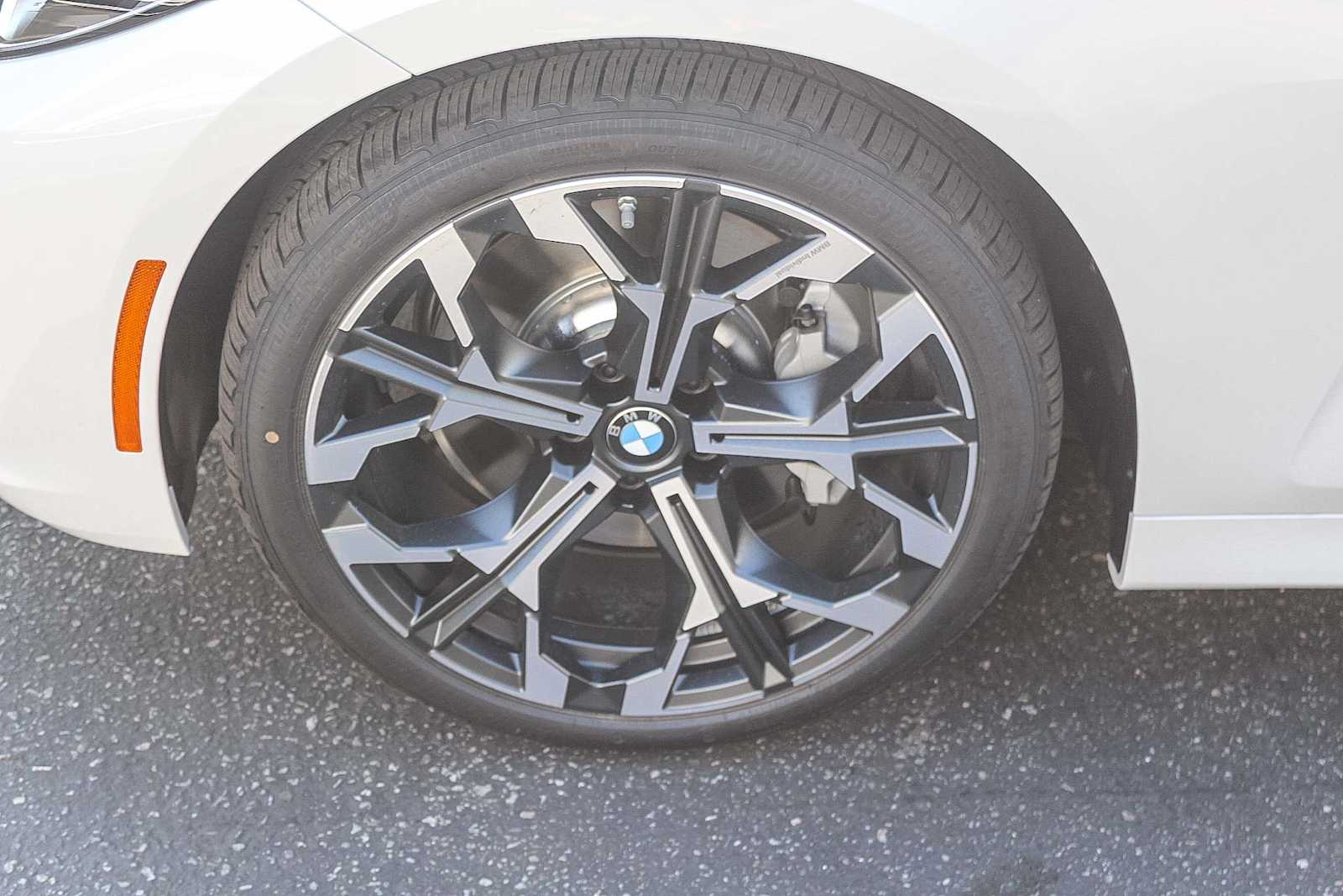 Thumbnail: 2026 BMW 4 Series - 9