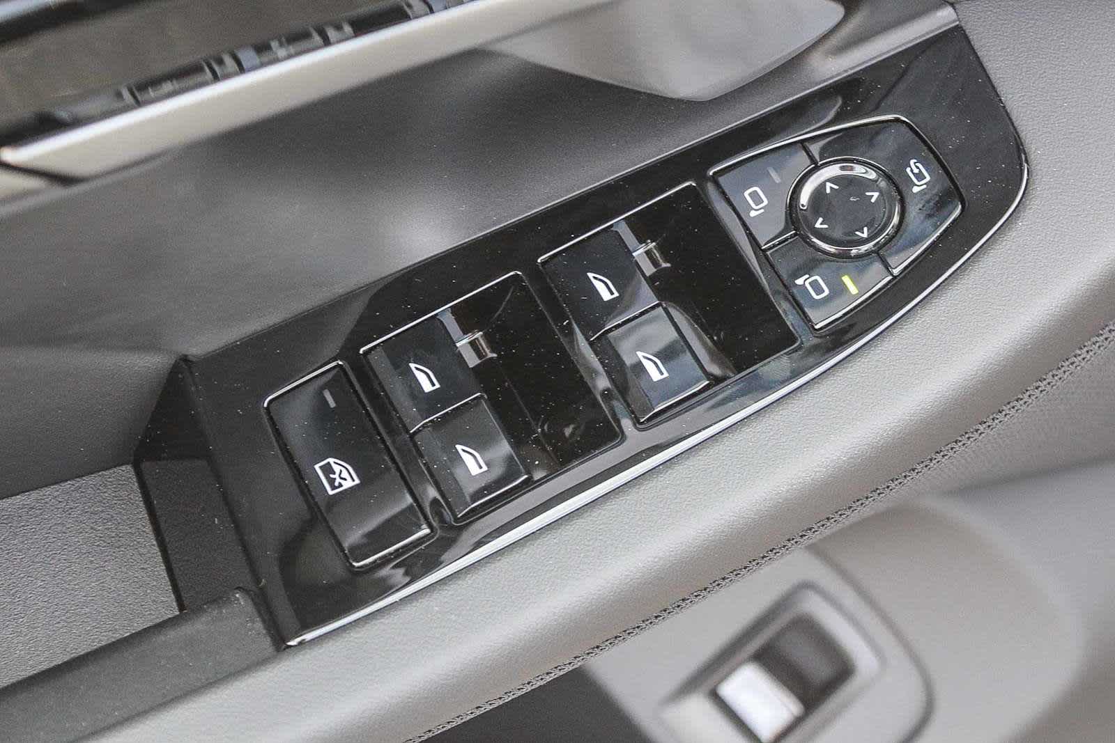 Thumbnail: 2026 BMW 5 Series - 20