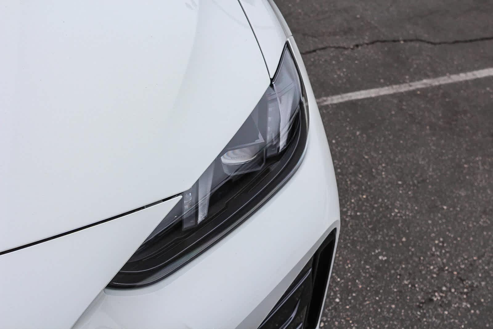 2025 BMW i4 eDrive40 10