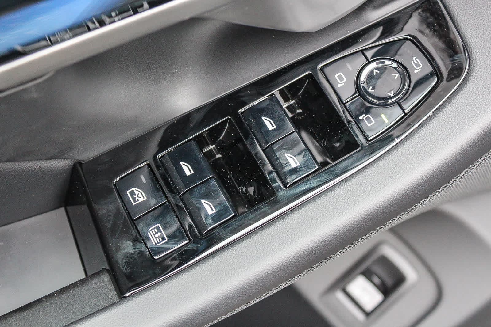 Thumbnail: 2025 BMW i5 - 20