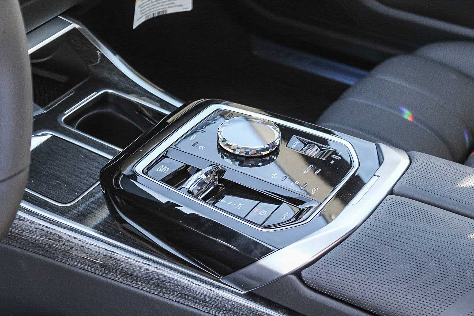 Thumbnail: 2026 BMW 7 Series - 19