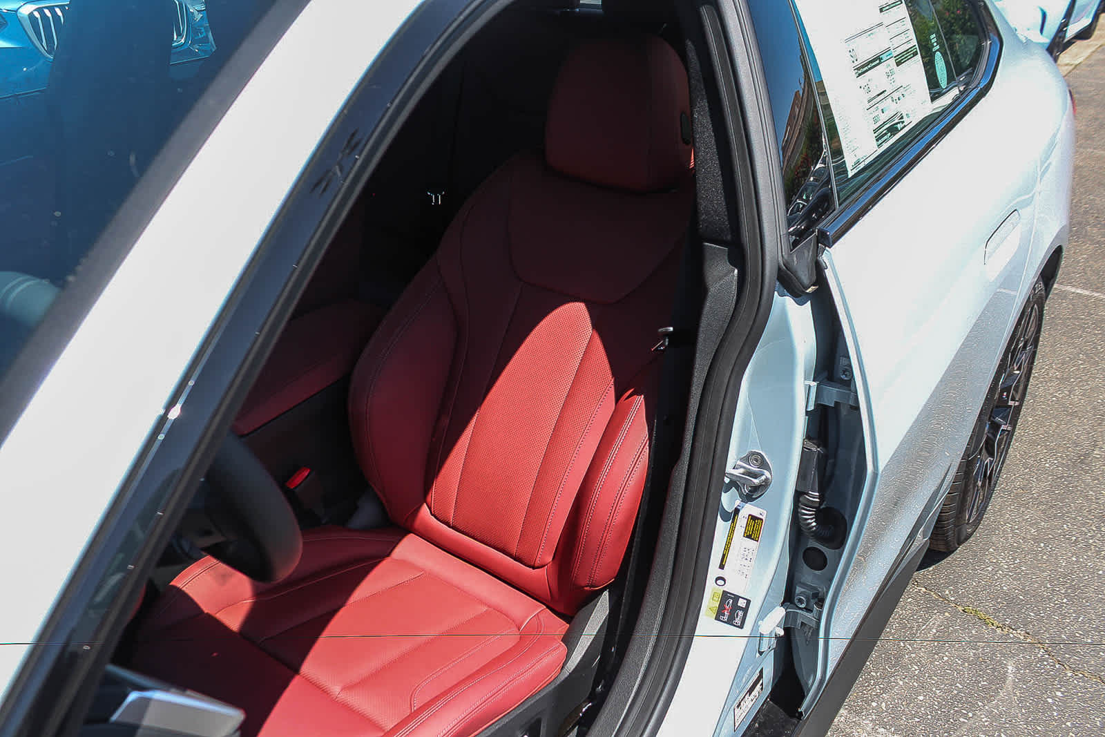 Thumbnail: 2026 BMW i4 - 27