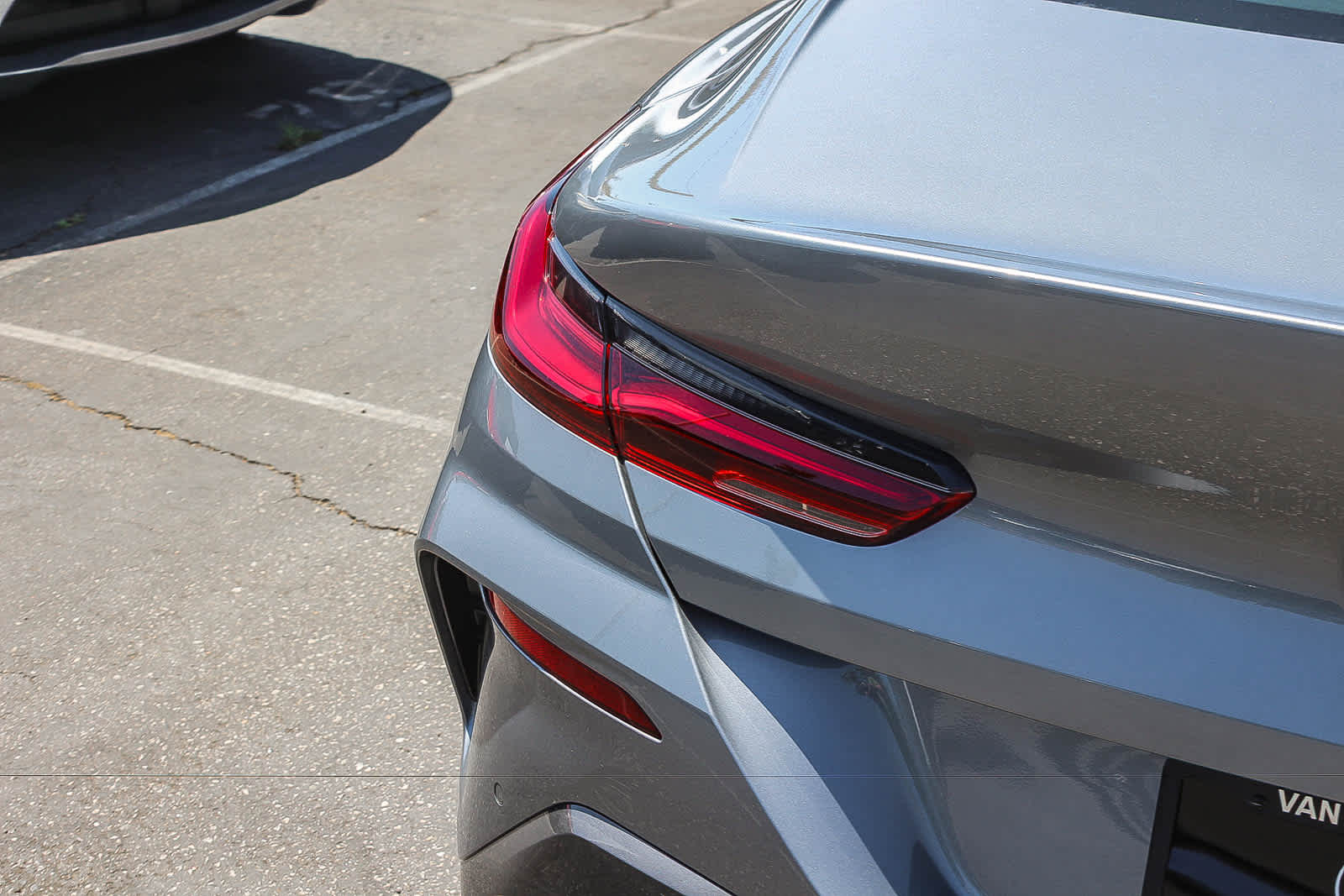 Thumbnail: 2026 BMW 8 Series - 10