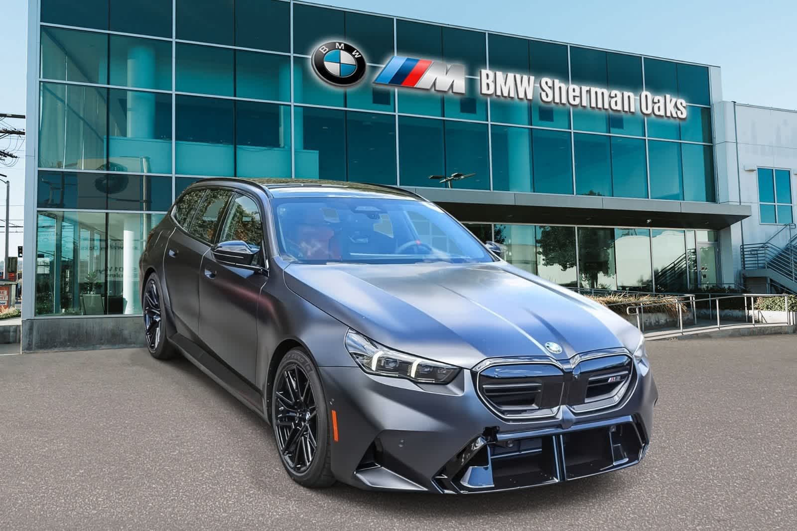 Thumbnail: 2026 BMW M5 - 3