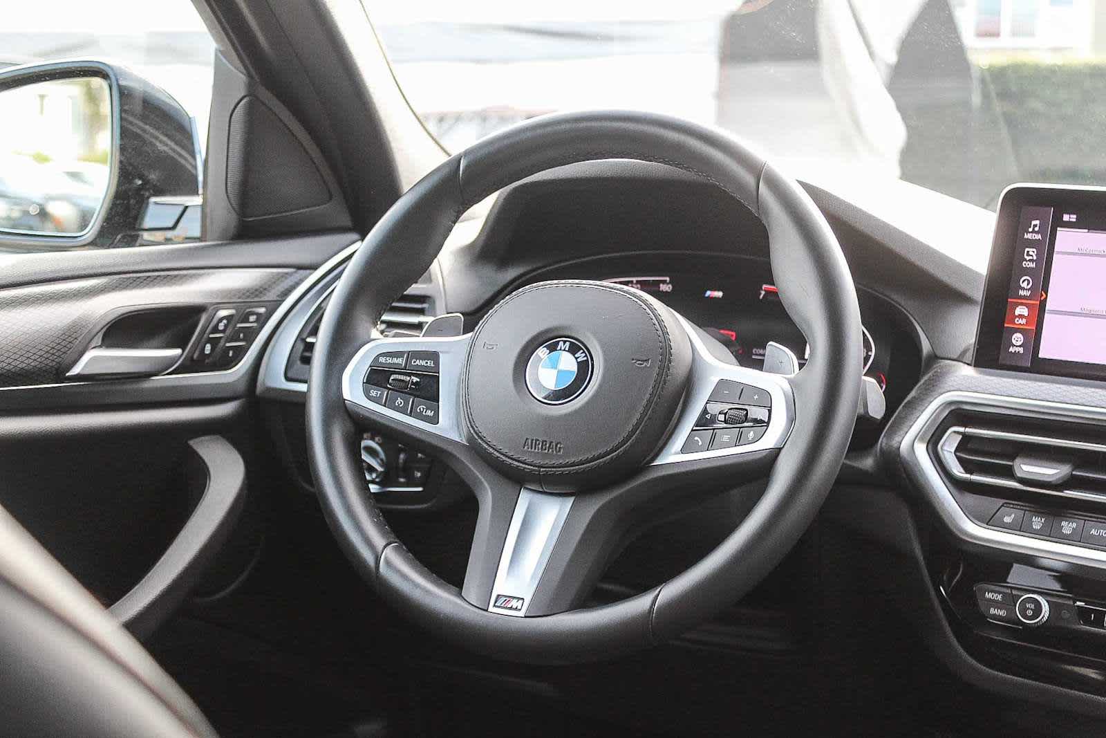 Thumbnail: 2023 BMW X4 - 15