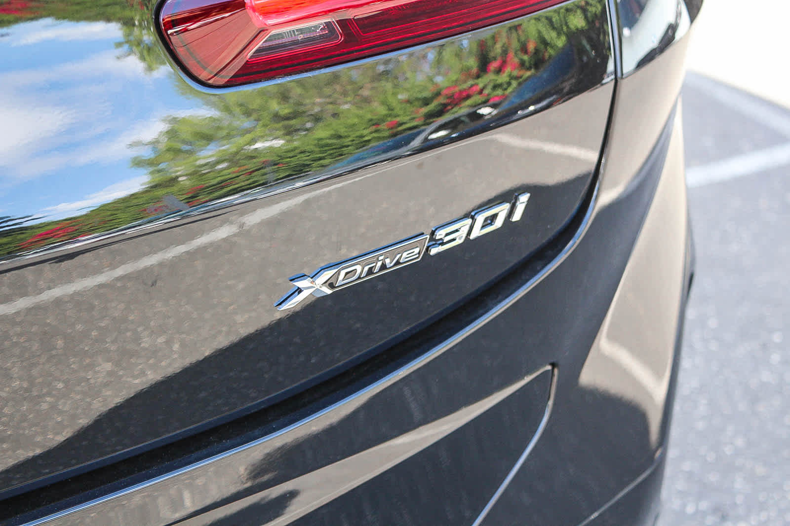 Thumbnail: 2025 BMW X4 - 25