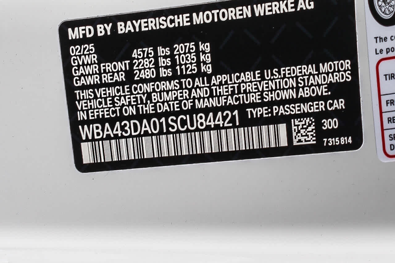 Thumbnail: 2025 BMW 4 Series - 26