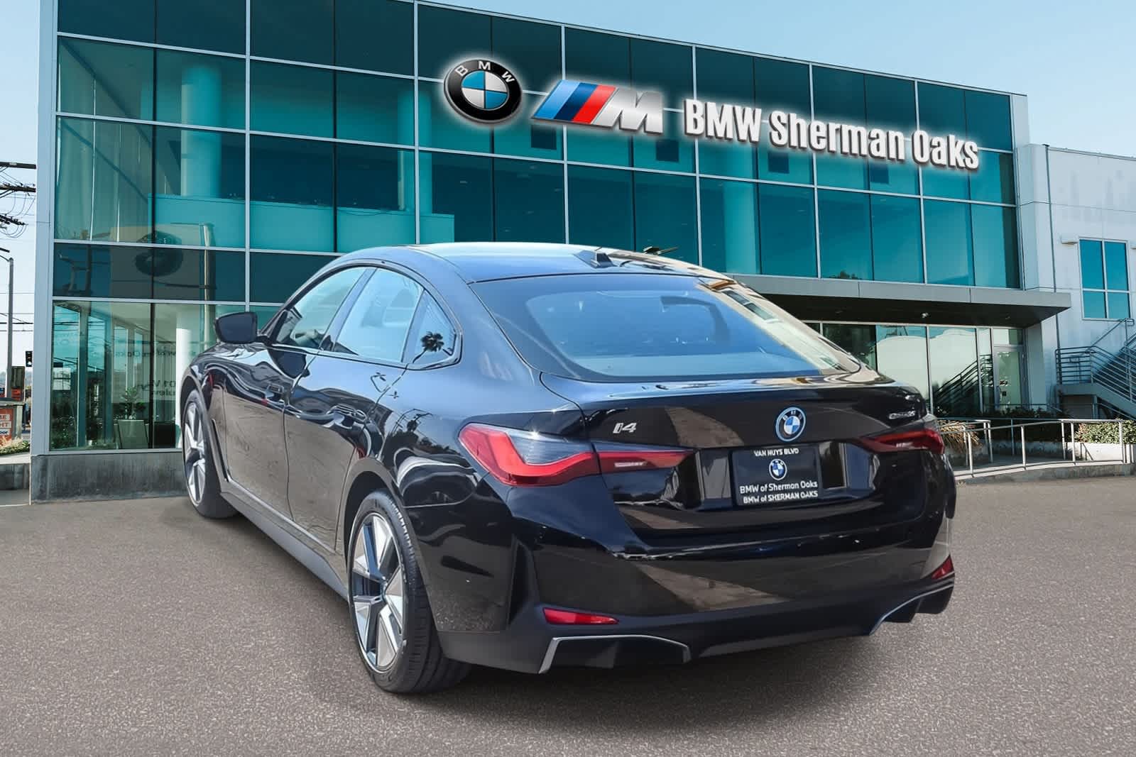 2023 BMW i4 eDrive35 photo 5
