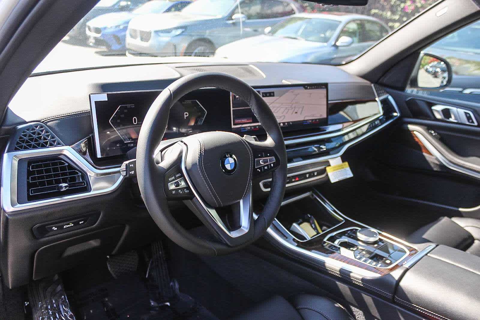 Thumbnail: 2026 BMW X5 - 17