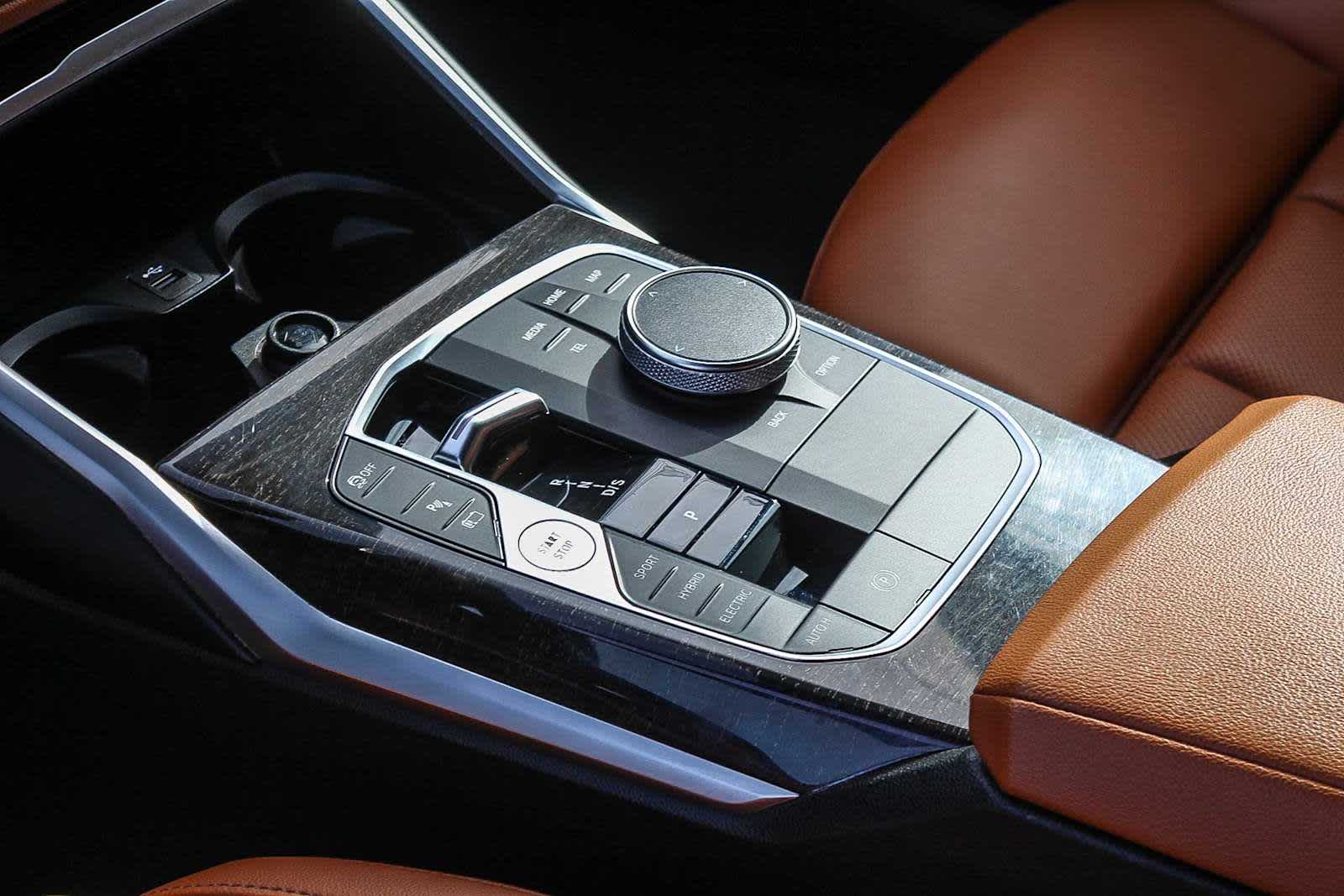 Thumbnail: 2023 BMW 3 Series - 19