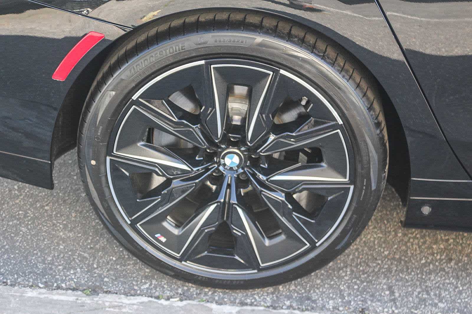 Thumbnail: 2026 BMW 7 Series - 14