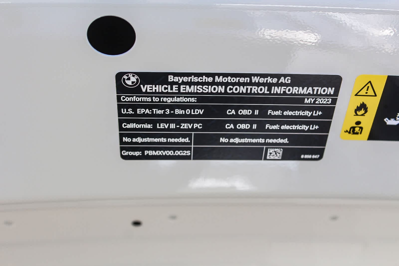 Thumbnail: 2023 BMW i4 - 27