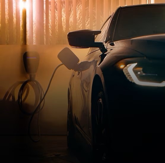 2024-BMW-i4-charging.jpg