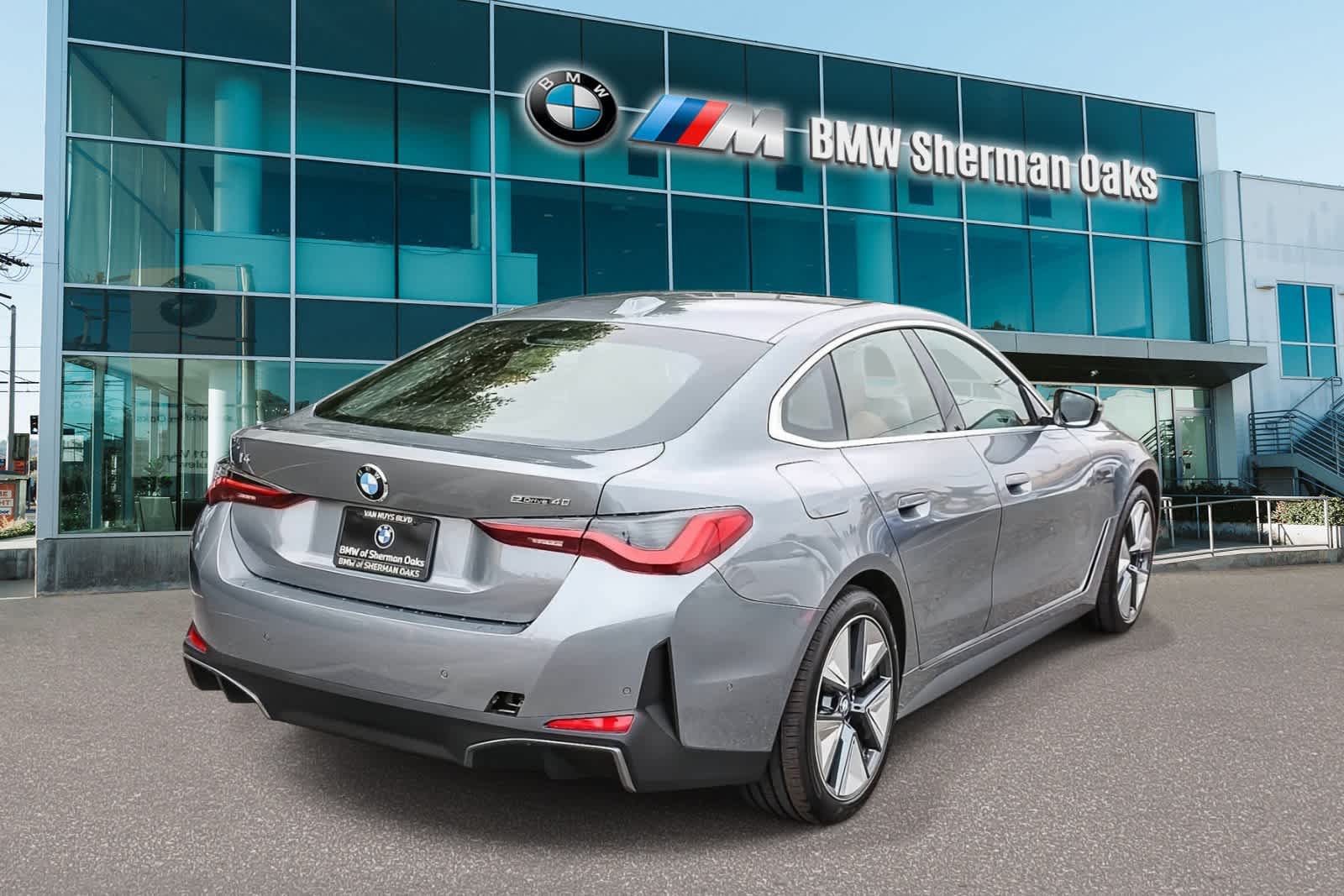 Thumbnail: 2026 BMW i4 - 4