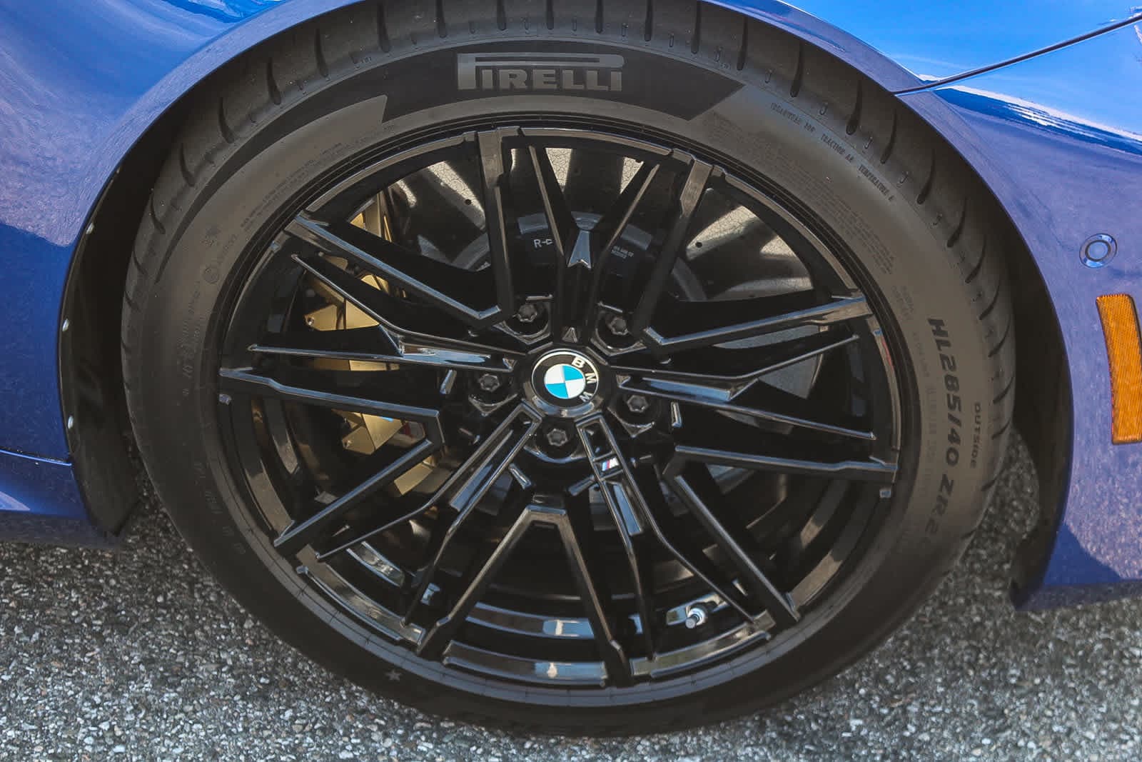 Thumbnail: 2025 BMW M5 - 15